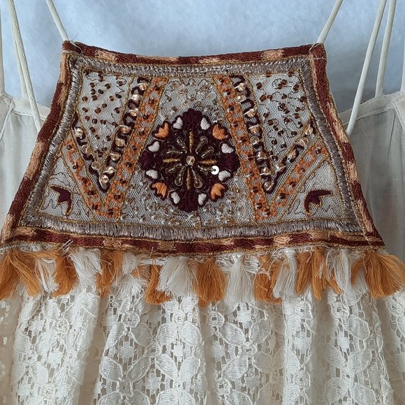 HD in Paris Anthropolgie Antique Look Lace Bohemian Beaded Tank Size 6 - Picture 10 of 16
